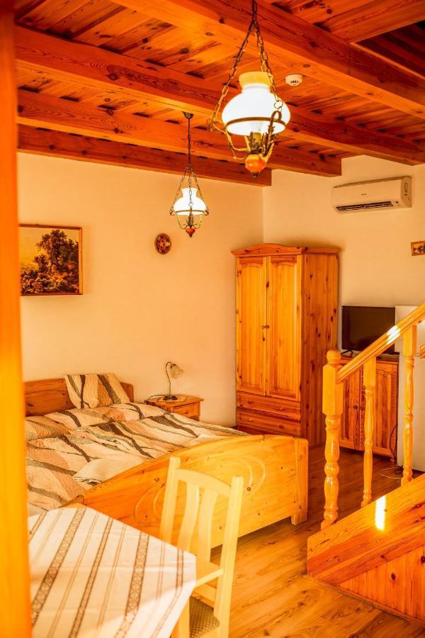 Nosztalgia Vendeghaz Hotel Залегершег Екстериор снимка