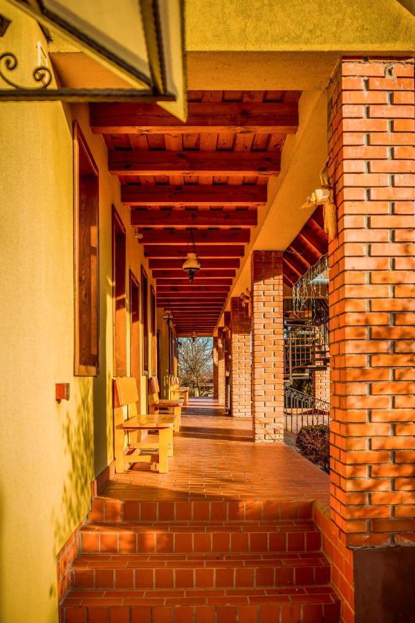 Nosztalgia Vendeghaz Hotel Залегершег Екстериор снимка