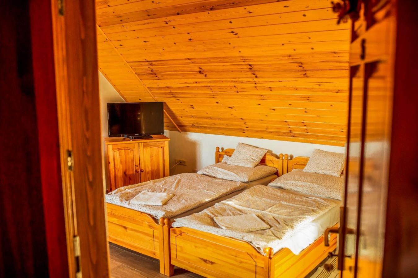 Nosztalgia Vendeghaz Hotel Залегершег Екстериор снимка